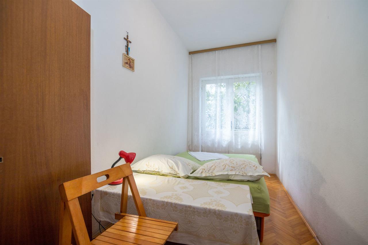 Apartments Zeljko Макарска Экстерьер фото